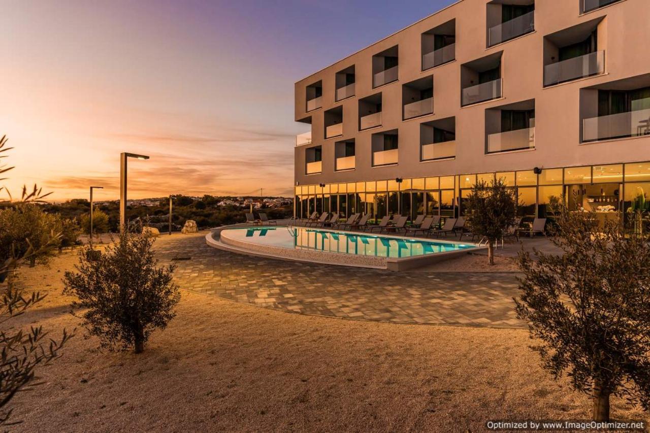 Hotel Olea Novalja Exterior foto